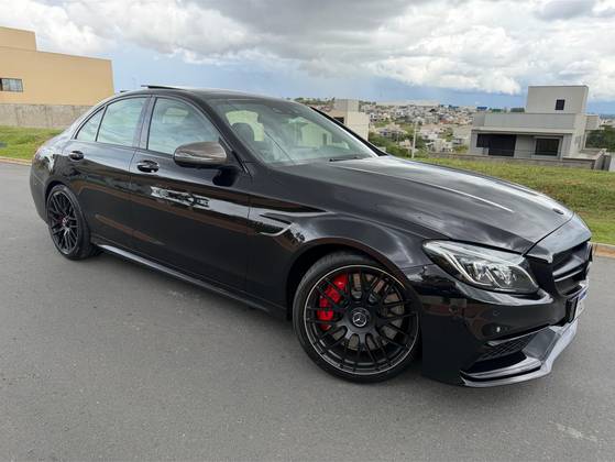 MERCEDES-BENZ C 63 AMG 4.0 V8 TURBO S GASOLINA SEDAN 4P AUTOMÁTICO